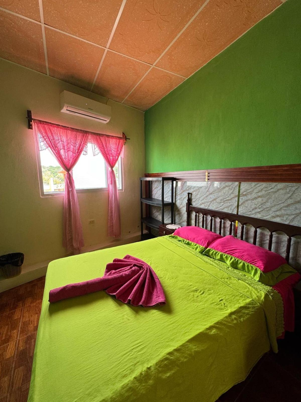 Casa Maya Itza Flores Zewnętrze zdjęcie